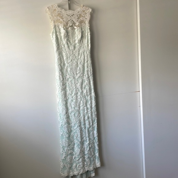 Tadashi Shoji Embroidered Lace Dress 6 mint green B7 - Picture 1 of 10